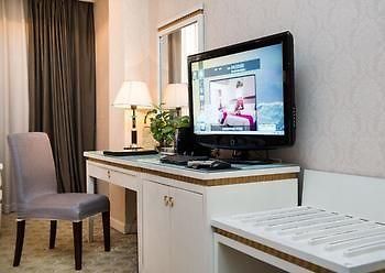 New Plum Garden Seasons Hotel - Shenzhen Zhucun  Exterior foto