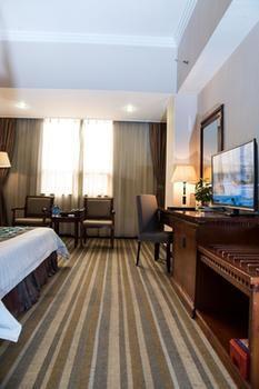 New Plum Garden Seasons Hotel - Shenzhen Zhucun  Exterior foto